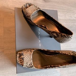 Tahari Faux Snake Skin Heels from Nordstrom. SZ 6.5 with a 3 1/4 heel. Very Sexy